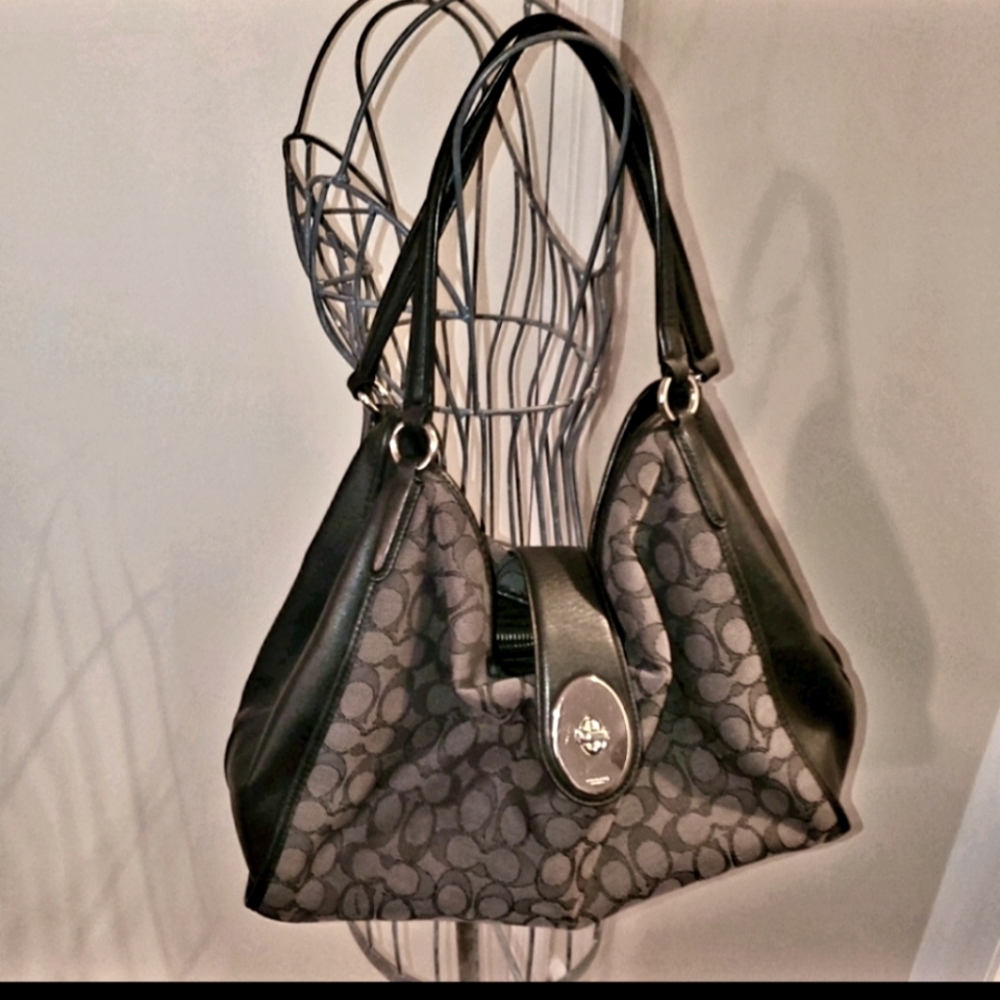 Large Coach bag - Picture 2 of 7